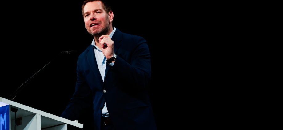 “i-am-deeply-sorry”:-swalwell-resigns-from-congress-amid-sexual-assault-allegations