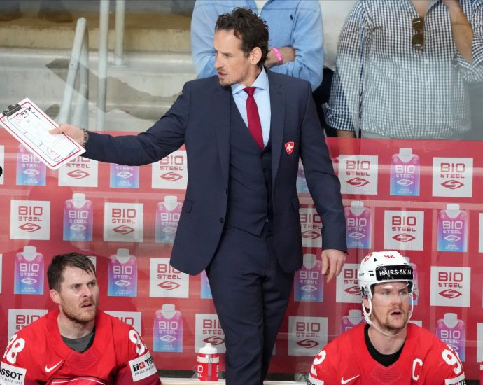 ice-hockey-coach-admits-to-faking-covid-certificate-to-enter-china-olympics