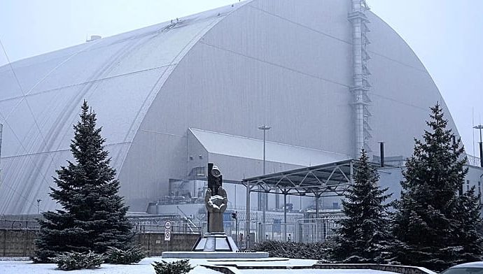 chernobyl-could-face-‘catastrophic’-collapse-as-repairs-stall-following-russian-drone-strike