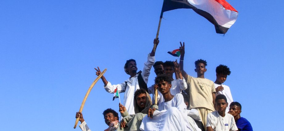after-three-years-of-war,-what-is-the-situation-like-in-sudan?