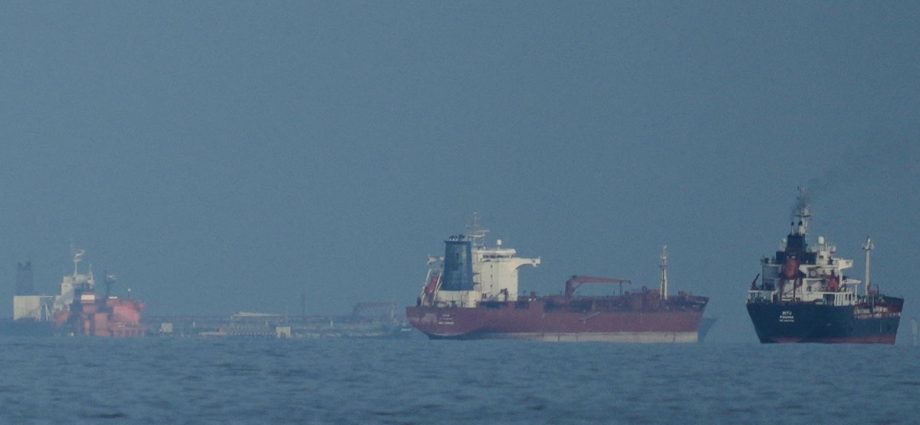 tankers-pass-strait-of-hormuz-on-first-day-of-us.-blockade,-data-shows