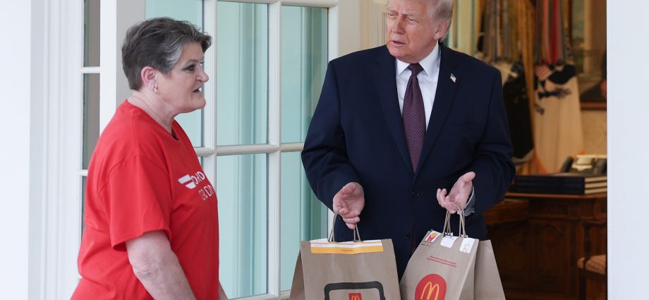 ‘doordash-grandma’-delivered-food-to-the-traitor.-that’s-not-the-whole-story