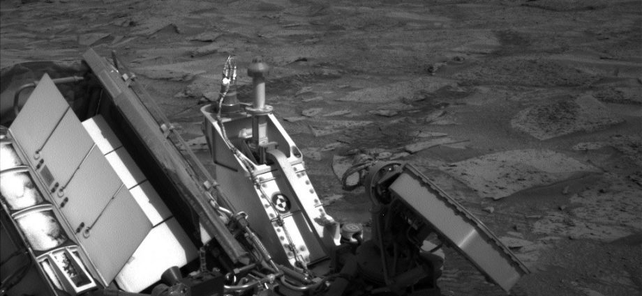 curiosity-blog,-sols-4859-4866:-one-small-crater-and-thousands-of-polygons