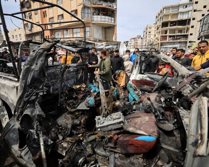 israeli-attacks-kill-11,-including-two-children,-in-day-of-strikes-on-gaza