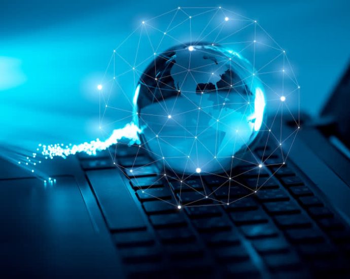 France starts moving government systems from Windows to Linux