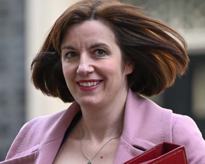 ehrc-update-‘does-not-apply-to-workplaces’,-bridget-phillipson-says