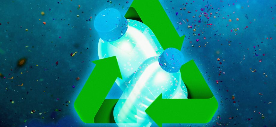 ocean-bacteria-team-up-to-break-down-biodegradable-plastic