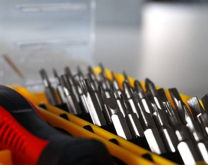 apple’s-macbook-neo-turns-out-to-be-its-most-repairable-lappy-in-14-years