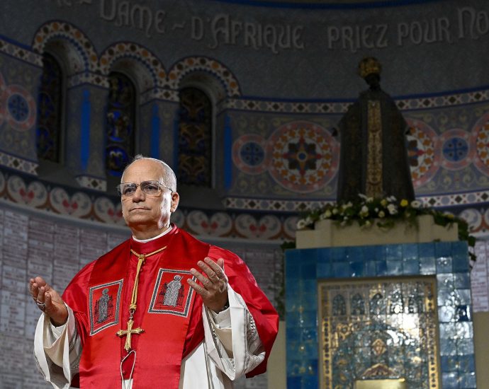 pope-leo’s-feud-with-the-traitor-overshadows-his-spiritual-homecoming