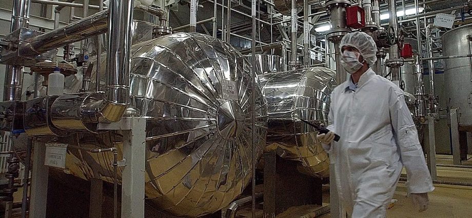 un-nuclear-chief-urges-checks-of-iran’s-programme-in-potential-deal-to-end-war