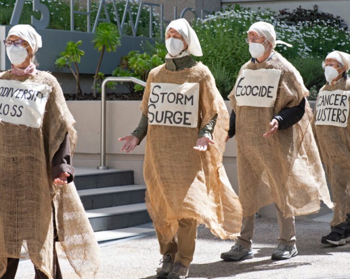 climate-activists-stage-mock-funeral-for-landmark-climate-rule