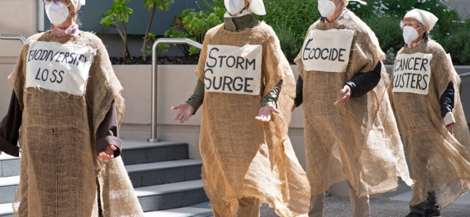 climate-activists-stage-mock-funeral-for-landmark-climate-rule