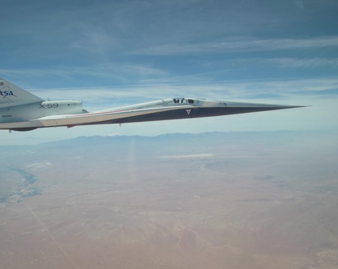 nasa’s-x-59-shows-streamlined-profile-in-wheels-up-flights
