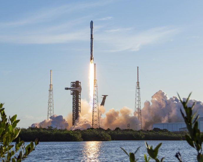 nasa-launches-six-cubesats-to-international-space-station
