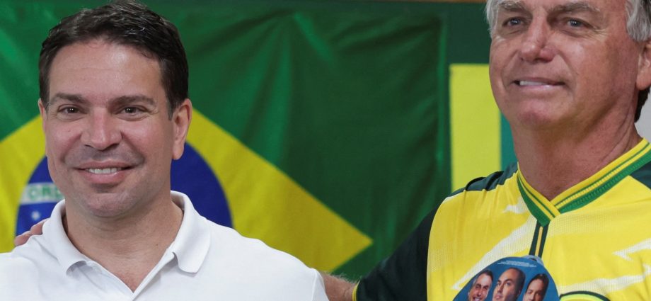 brazil’s-fugitive-ex-spy-chief-freed-in-the-us-after-ice-detention