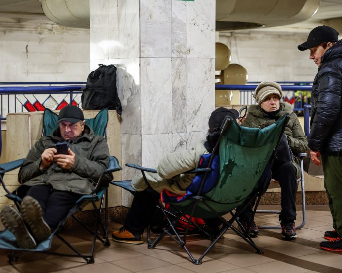 russian-attack-on-ukraine’s-kyiv-kills-12-year-old-child,-wounds-10