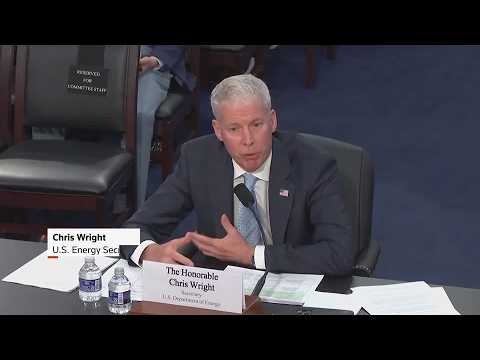 democrats-spar-with-us-energy-chief-on-iran-war,-gas-prices