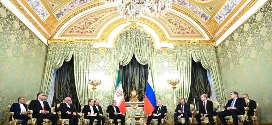 what-iran-is-learning-from-russia’s-war-and-why-the-us.-should-be-concerned