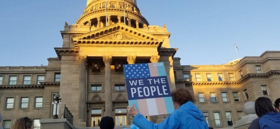 idaho’s-new-law-forces-schools-and-doctors-to-disclose-trans-students-to-parents