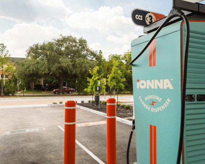 ionna-and-circle-k-plan-350-us-ev-charging-sites-with-400-kw-fast-chargers