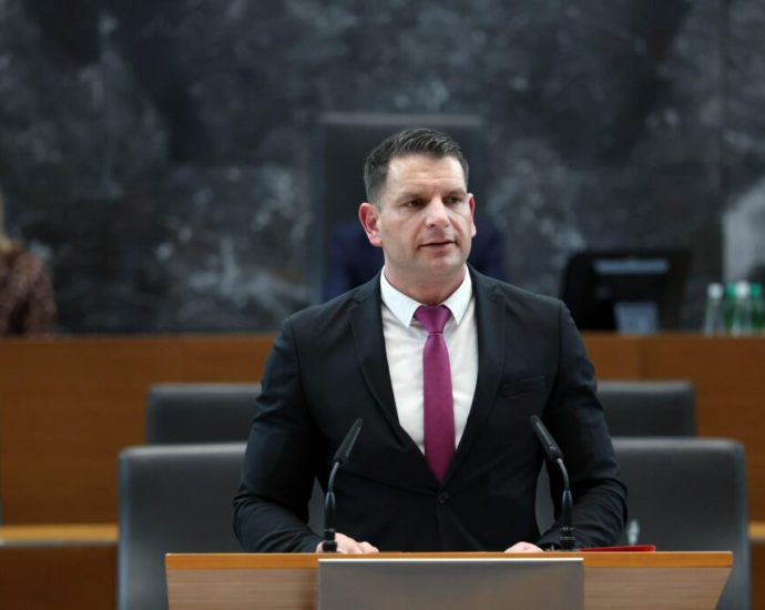 slovenia’s-new-parliament-speaker-claims-he’s-not-pro-russian,-plans-moscow-visit,-promises-referendum-on-nato-exit
