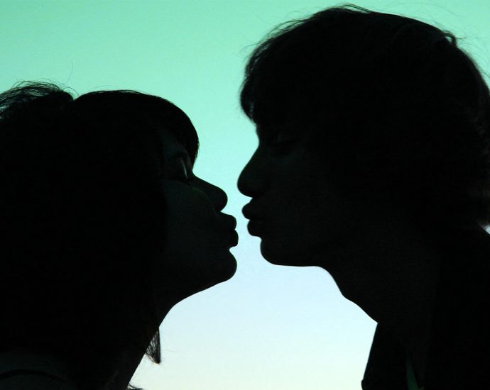 Is Kissing for Celiacs Gluten-Free? Small Study Weighs In