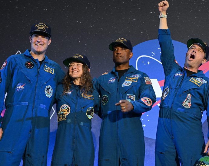 artemis-ii-crew-holds-a-news-conference-on-their-mission-to-the-moon