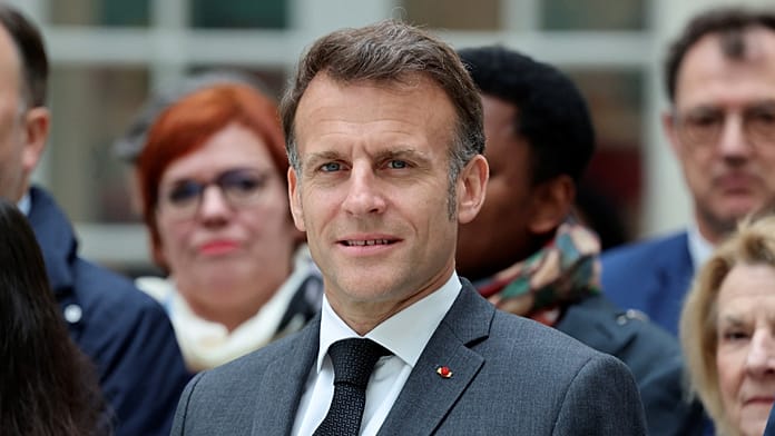 ‘offline-day’:-emmanuel-macron-promotes-books-and-theatre-as-alternatives-to-screens