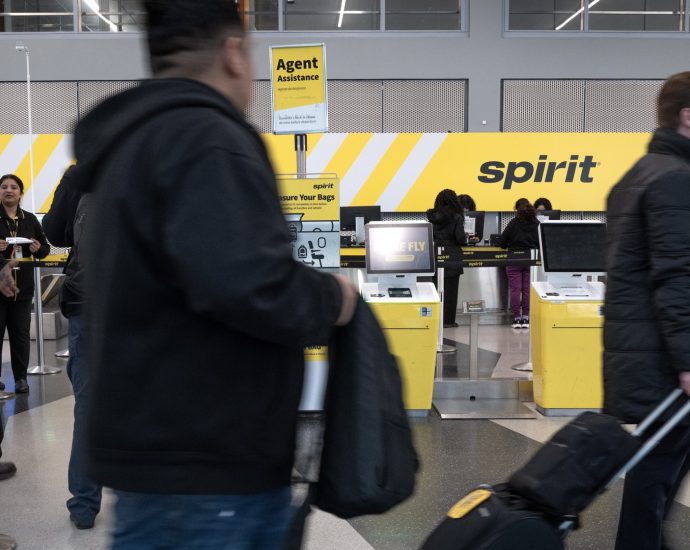 spirit-airlines-running-out-of-runway,-may-move-toward-liquidation:-reports