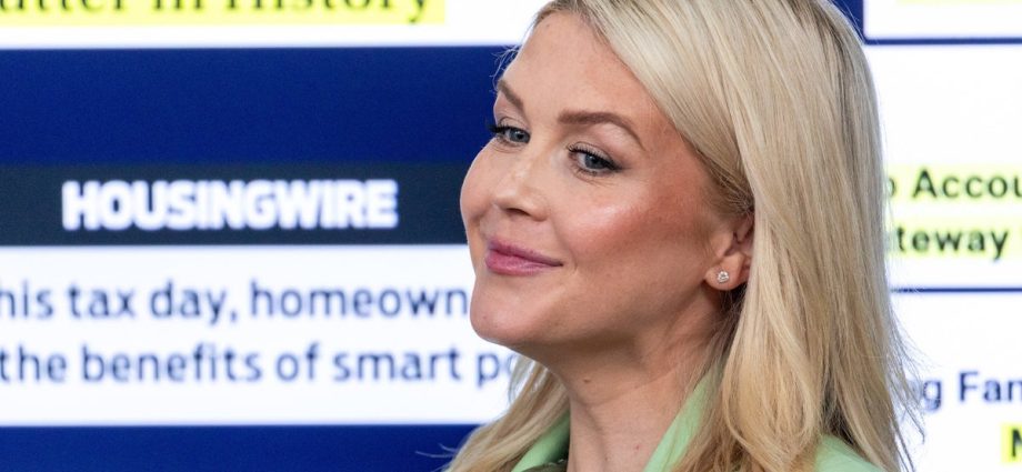 ‘another-shameless-lie’:-karoline-leavitt-ripped-over-‘gaslighting’-new-the-traitor-claim