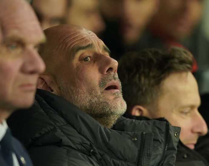 manchester-city-vs-arsenal:-guardiola-says-defeat-ends-premier-league-race