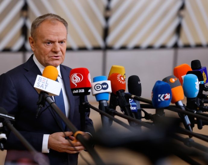 polish-leader-tusk-claims-russia-linked-crypto-firm-backed-nawrocki’s-presidential-bid
