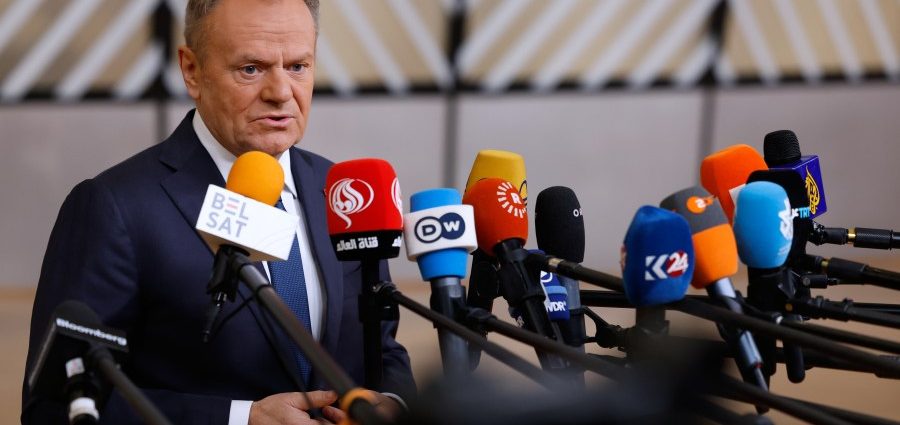 polish-leader-tusk-claims-russia-linked-crypto-firm-backed-nawrocki’s-presidential-bid