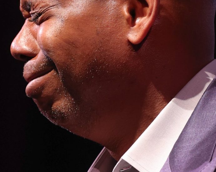 dave-chappelle-is-apparently-not-loving-the-aftermath-of-his-trans-jokes