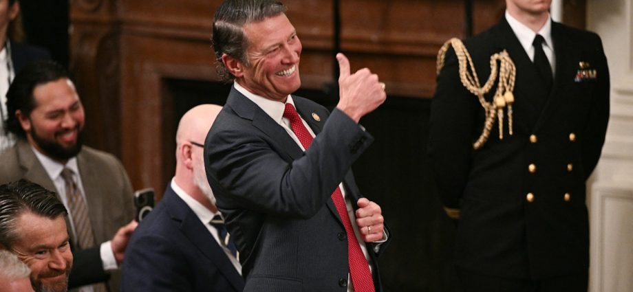 the-traitor-is-ditching-his-biggest-supporter’s-birthday-at-mar-a-lago