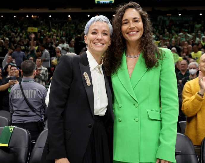 sue-bird-and-megan-rapinoe-announce-breakup,-end-engagement-and-podcast-era