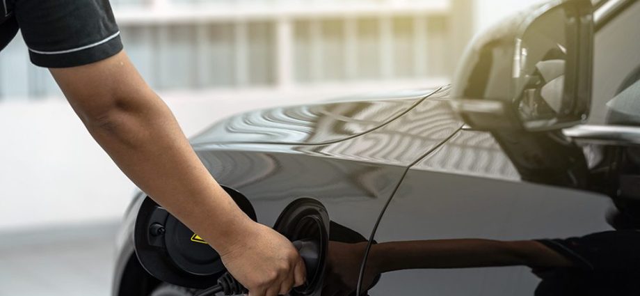 wex’s-new-payment-solution-manages-at-home-charging-for-ev-fleet-drivers