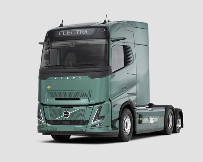 volvo’s-new-electric-trucks-feature-multiple-pto-options,-and-ranges-up-to-700-km