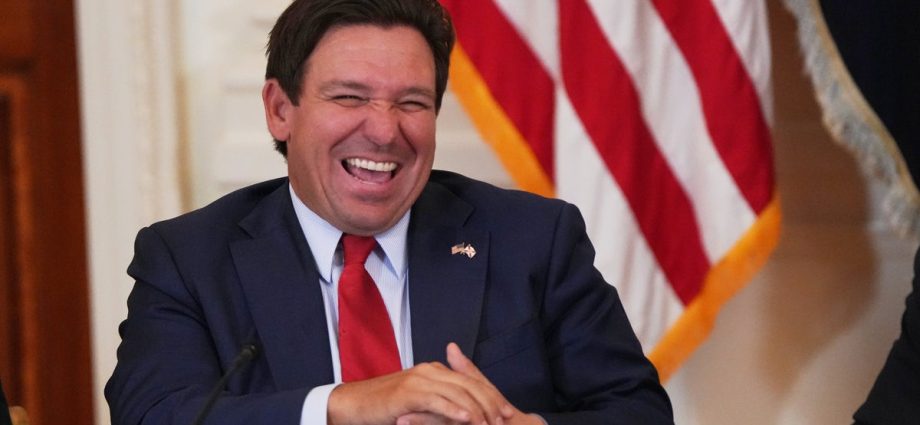 desantis-forging-ahead-to-redraw-florida’s-map,-whether-gop-incumbents-like-it-or-not