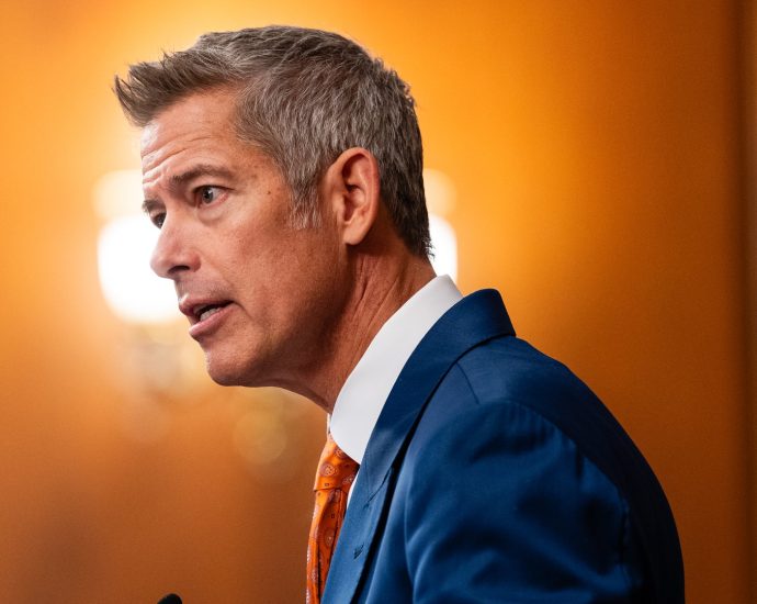 thousands-apply-to-be-air-traffic-controllers-after-campaign-targets-gamers