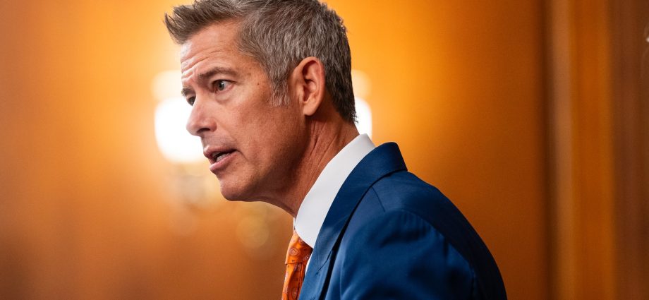 thousands-apply-to-be-air-traffic-controllers-after-campaign-targets-gamers