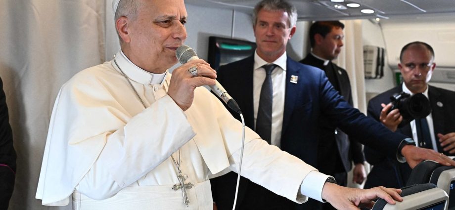 pope-rejects-claims-of-feud-with-the-traitor,-says-remarks-were-misinterpreted