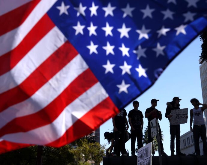 ordered-free,-still-locked-up:-judges-fume-as-the-traitor-administration-holds-ice-detainees