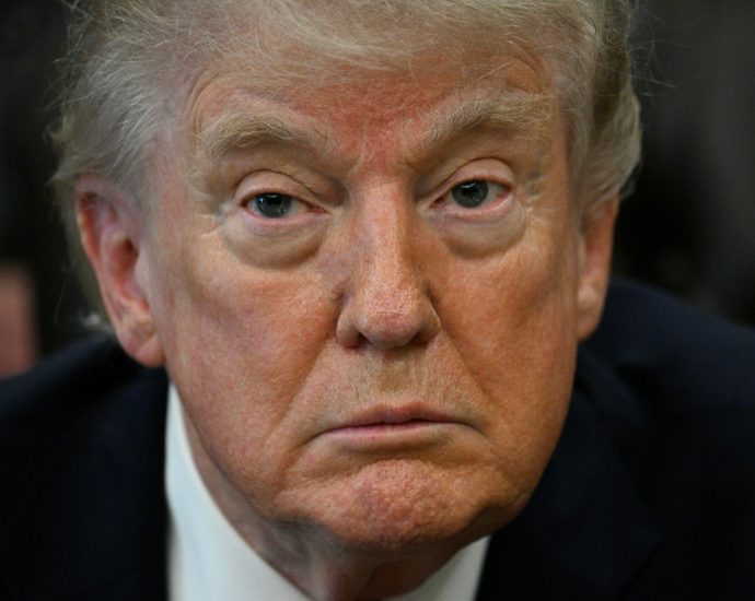 the-traitor-says-us-negotiators-to-head-to-pakistan-for-iran-talks