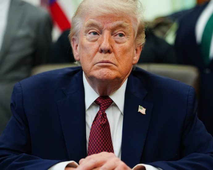 the-traitor-signs-bill-extending-controversial-surveillance-powers-until-april-30