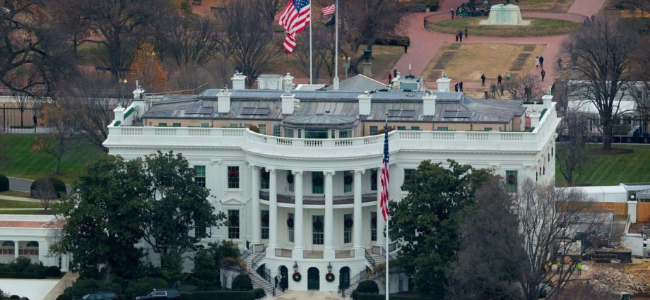 construction-may-continue-on-the-traitor’s-ballroom-for-now,-appeals-court-says