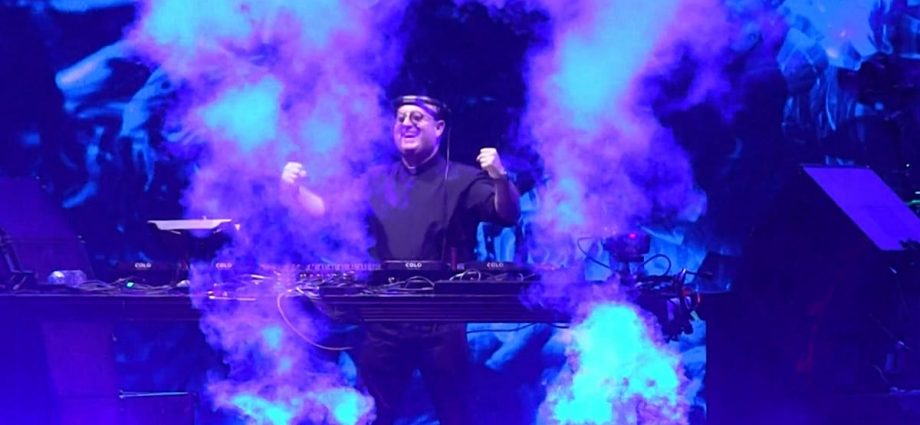 argentina:-buenos-aires-mixes-faith-and-techno-in-tribute-to-pope-francis