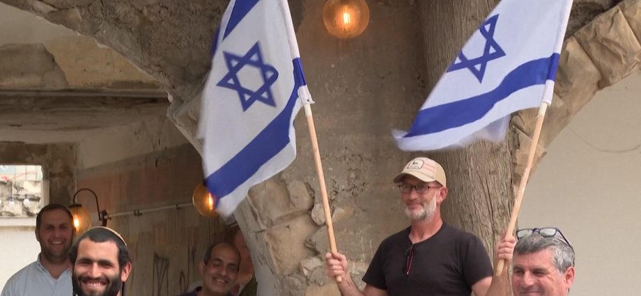 schools,-shops-shut-in-northern-israel-to-protest-the-lebanon-ceasefire