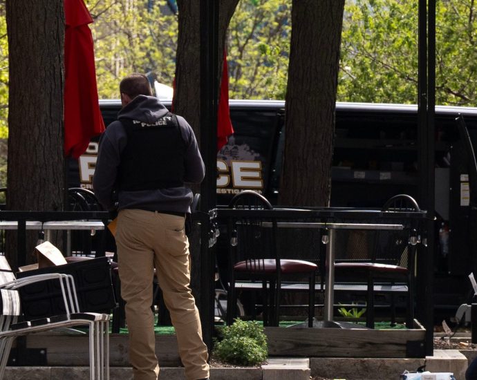 police-investigate-shooting-that-wounded-multiple-near-university-of-iowa-campus