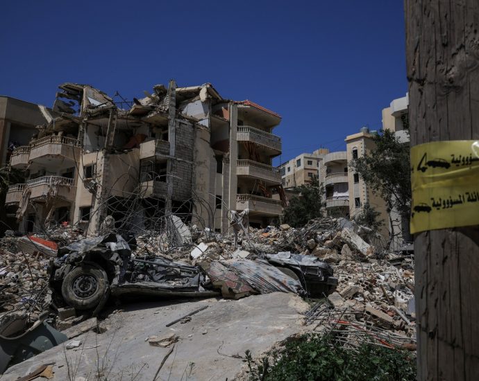 to-stay-or-to-go?-no-good-options-for-lebanon’s-displaced